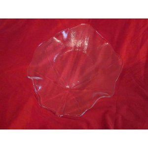 Rare Vintage Textured Leaf-Shaped Glass Platter, S